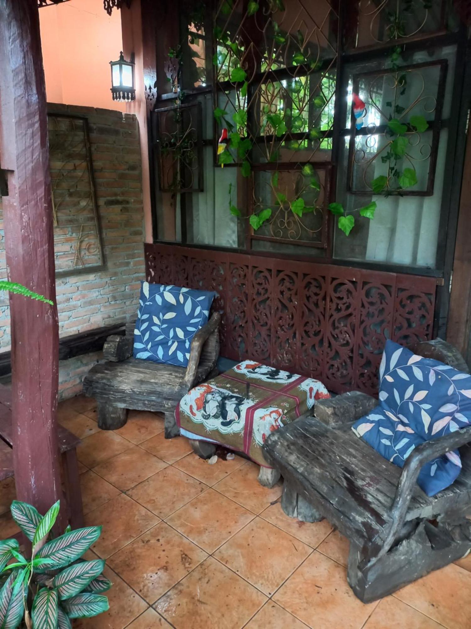 Отель Teak House Чиангмай Экстерьер фото