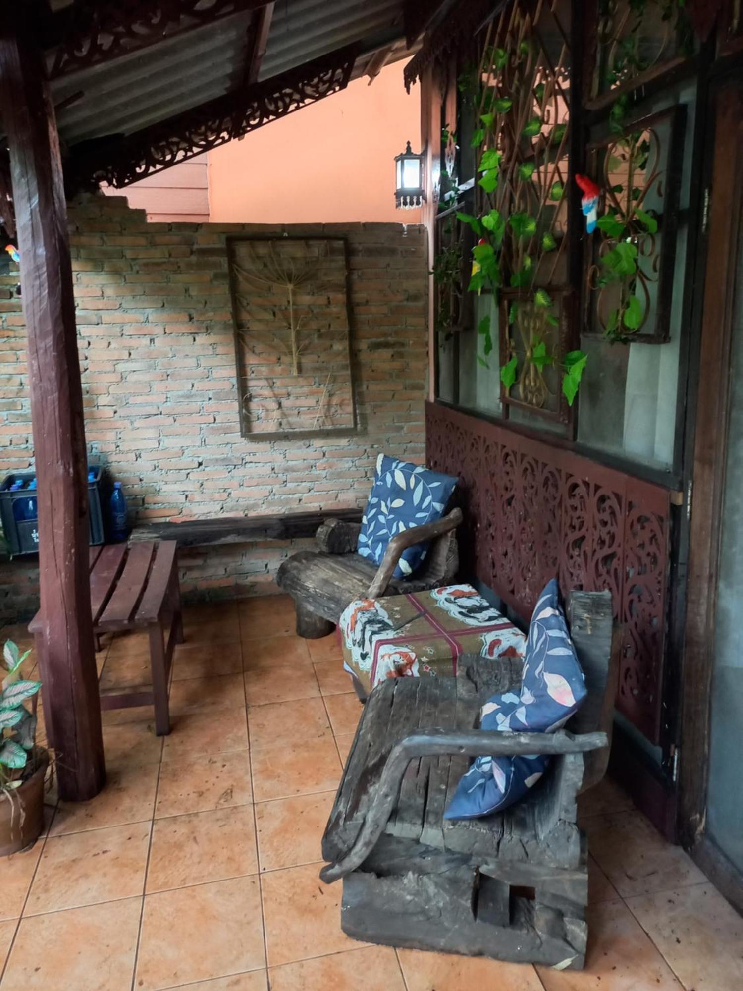 Отель Teak House Чиангмай Экстерьер фото